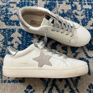 Vintage Havana Sneakers - Lucy